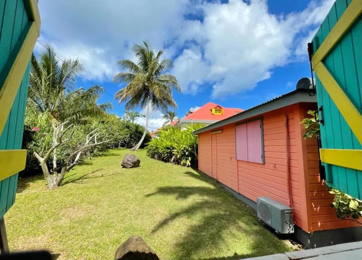 Hébergement de vacances Maison d'une chambre avec piscine partagee et jardin clos a Sainte Rose