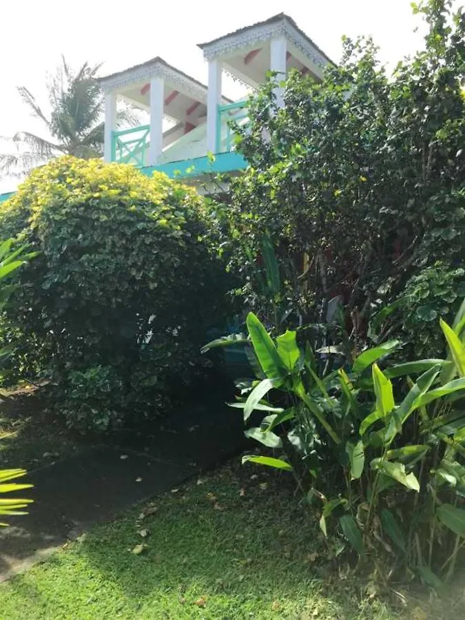 Maison d'une chambre avec piscine partagee et jardin clos a Sainte Rose